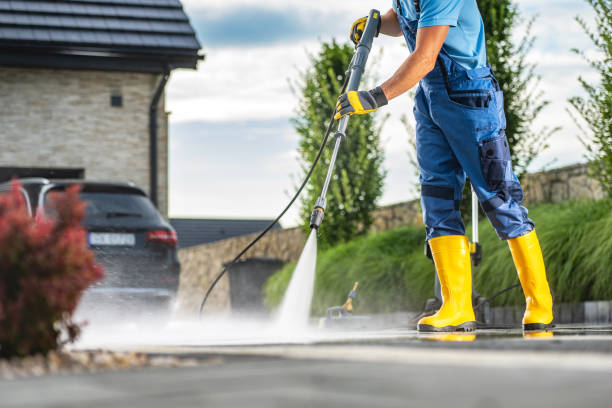 Best Roof Washing  in Highland, CA